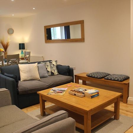 Stylish Flat In Central Tenby & Free Parking Dış mekan fotoğraf